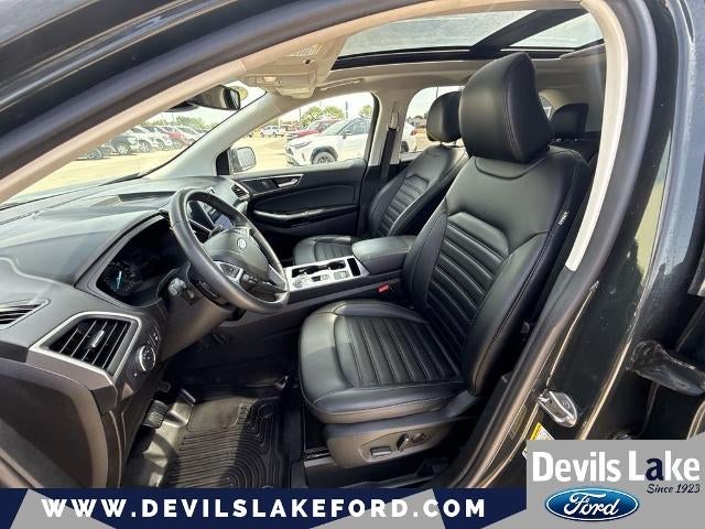 2022 Ford Edge Base