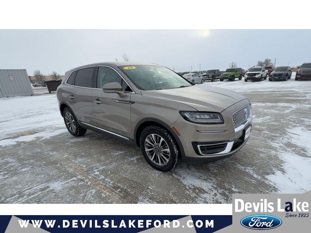 2019 Lincoln Nautilus Select