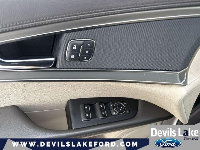 2019 Lincoln Nautilus Select