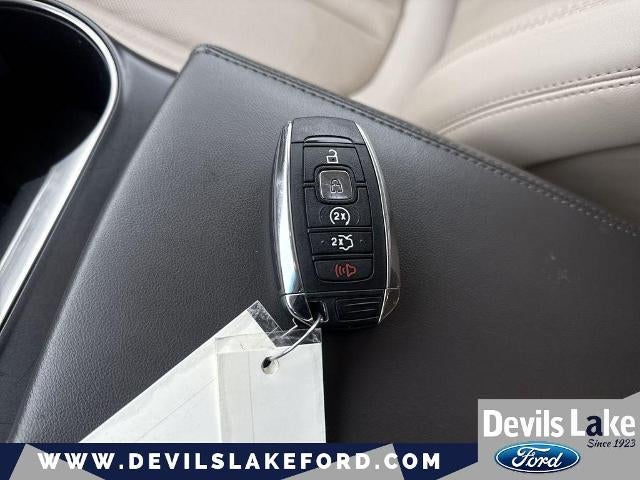 2019 Lincoln Nautilus Select