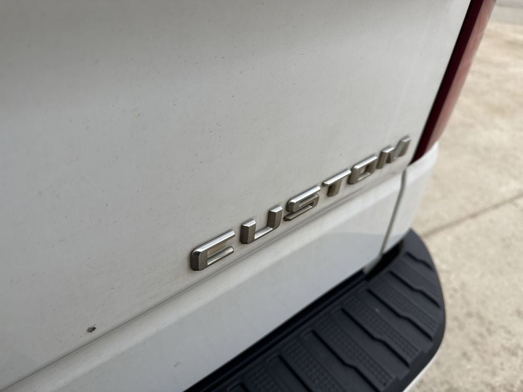 2020 Chevrolet Silverado Custom
