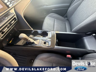 2025 Toyota Camry Hybrid LE