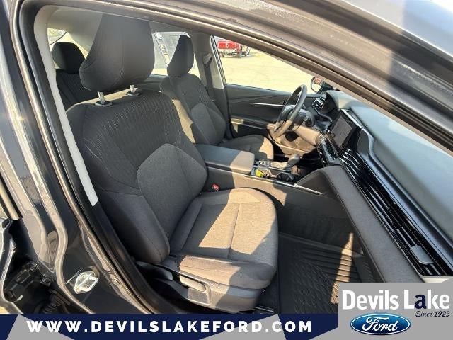 2025 Toyota Camry Hybrid LE