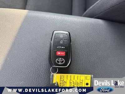 2025 Toyota Camry Hybrid LE