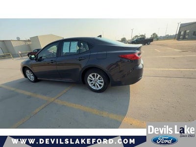 2025 Toyota Camry Hybrid LE