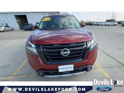 2022 Nissan Pathfinder SL
