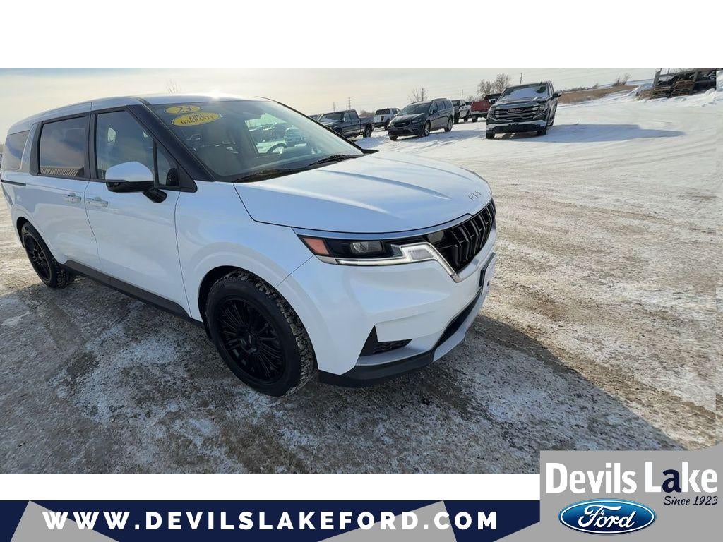 2023 Kia Carnival LX